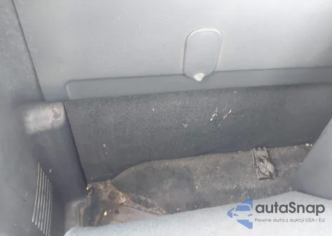 2000 Chevrolet Silverado from USA, damaged, VIN 1GCEC14V4YE134002